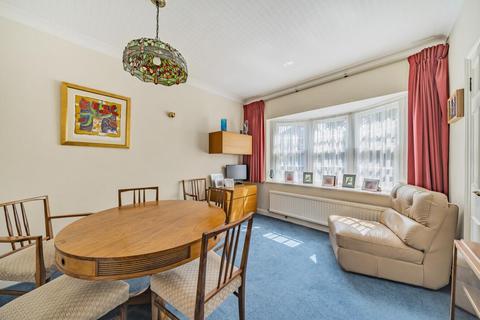 1 Maywood Close, Beckenham, BR3 5BW