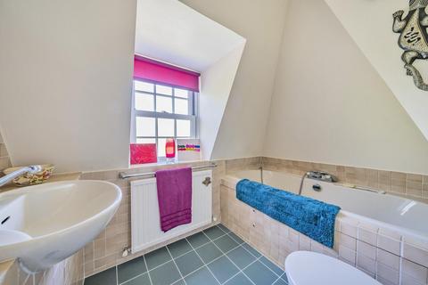 1 Maywood Close, Beckenham, BR3 5BW