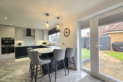 42 Rothbury Drive, Ashington, NE63 8TQ