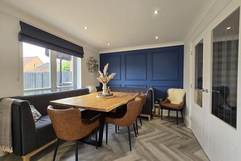 42 Rothbury Drive, Ashington, NE63 8TQ