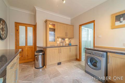 3 bedroom property for sale, Christchurch Road, Newport, NP19