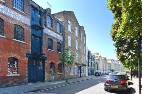 2 bedroom apartment for sale, Creek House Narrow Street Limehouse