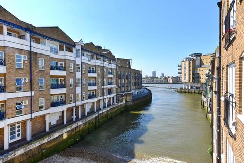 2 bedroom apartment for sale, Creek House Narrow Street Limehouse