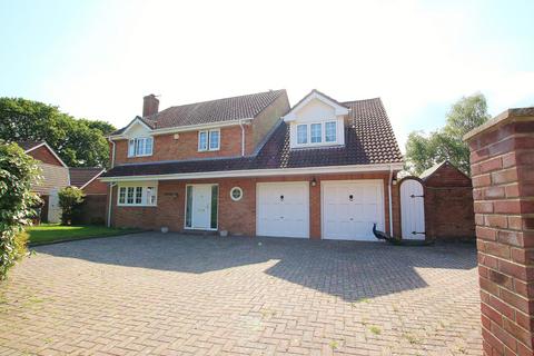 4 bedroom detached house for sale, Chapel Lane, Fawley