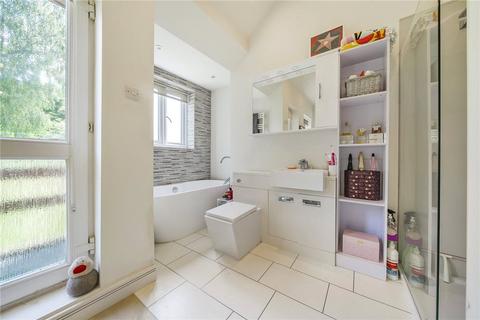40 Barnet Drive, Bromley, BR2 8PQ