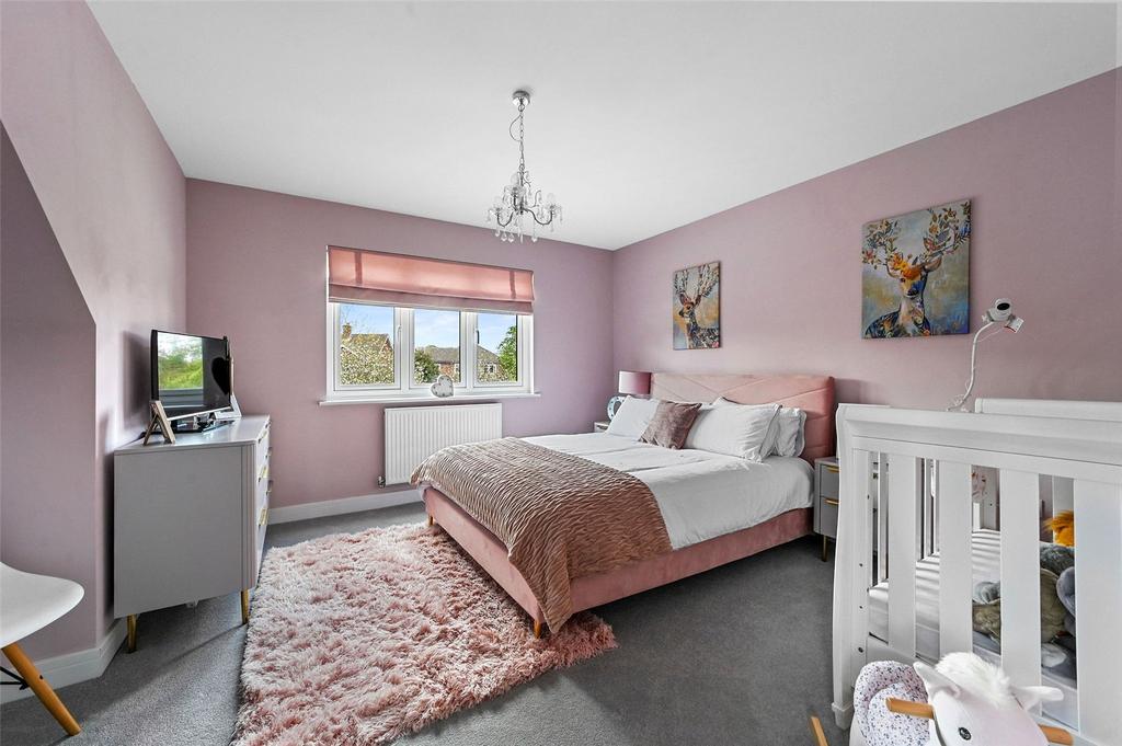 Prettygate Road, Colchester, Essex, CO3 3 bed detached house for sale