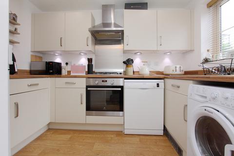 5 Bailey Close, Picket Piece, Andover, SP11 6WF