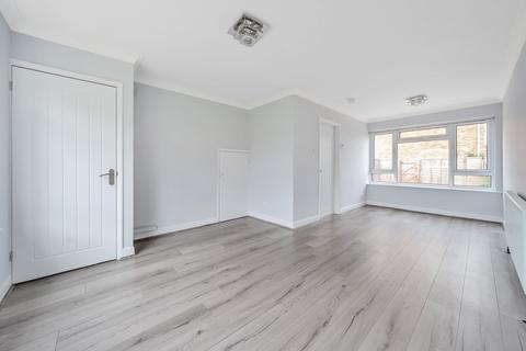 2 bedroom terraced house to rent, Radcot Close, Maidenhead, SL6