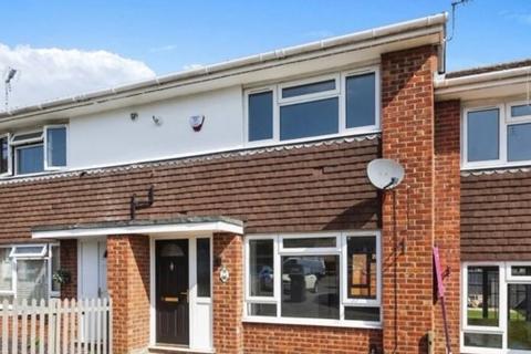 2 bedroom terraced house to rent, Radcot Close, Maidenhead, SL6
