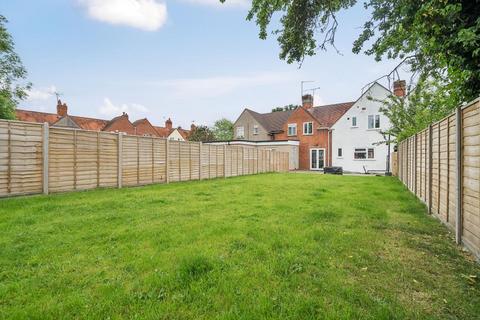 3 bedroom terraced house for sale, South Reading / University Borders,  Berkshire,  RG2