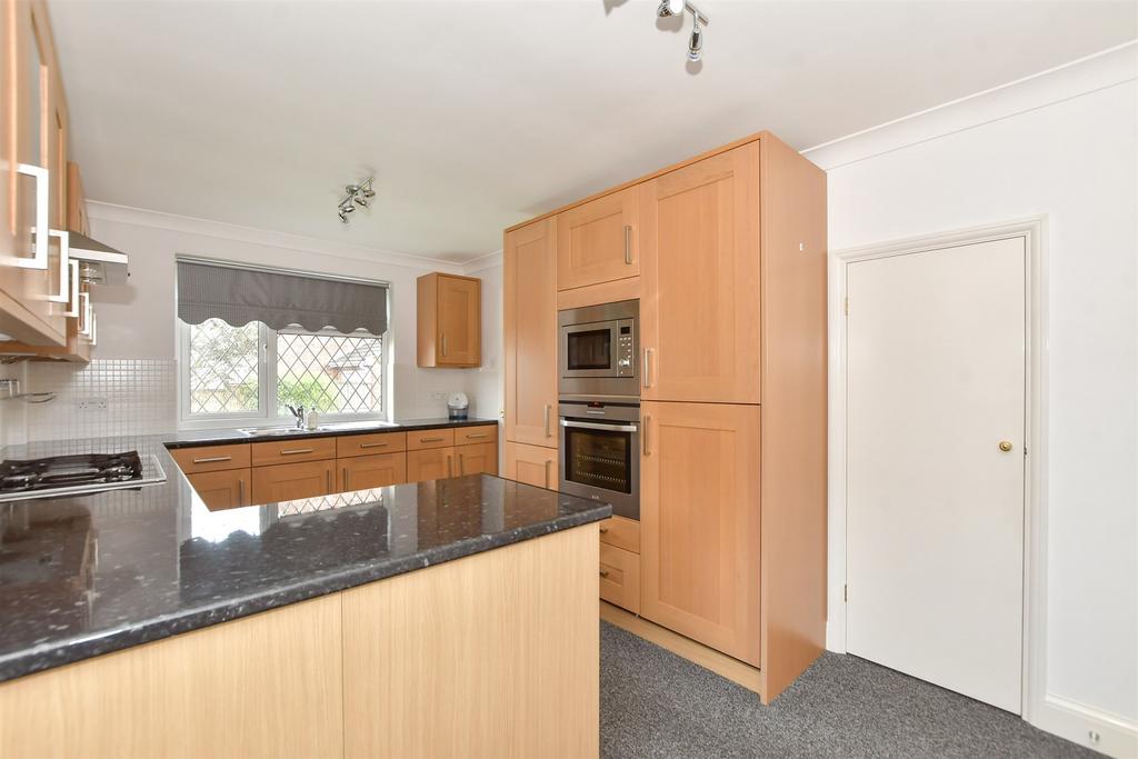 Kitchen /Breakfast Room