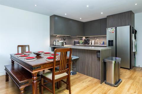 2 bedroom apartment for sale, Carvell House, 22 Aerodrome Road, NW9