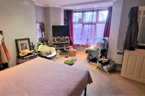 1 bedroom apartment for sale, Carlton Court, Knole Road, Bexhill on Sea, TN40