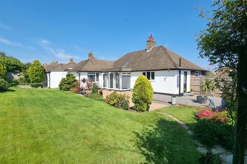 5 Alexander Drive, Bexhill-on-sea, TN39 3RR
