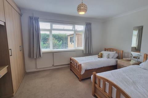 2 Oakleigh Road, Bexhill-on-sea, TN39 4PY