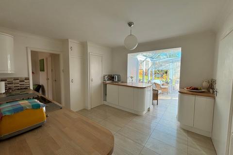 12 Primrose Hill, Bexhill-on-sea, TN39 4LP
