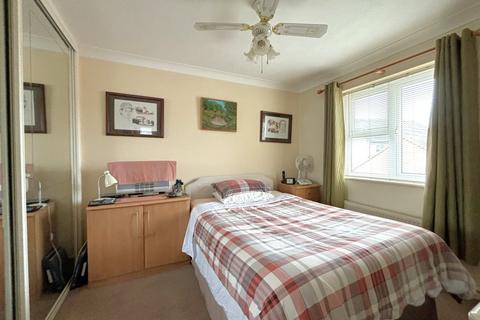 16 School Place, Bexhill-on-sea, TN40 2PX