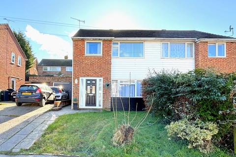 3 bedroom semi-detached house for sale, Ian Close, Bexhill-on-Sea, TN40