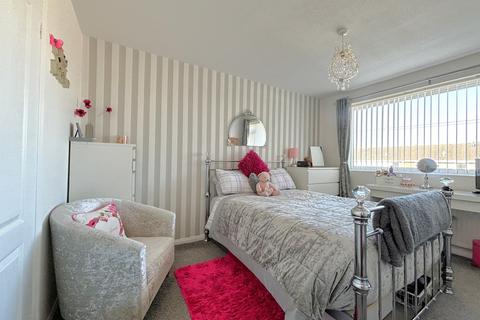14 Ian Close, Bexhill-on-sea, TN40 2RL