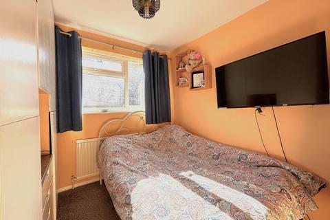 14 Ian Close, Bexhill-on-sea, TN40 2RL