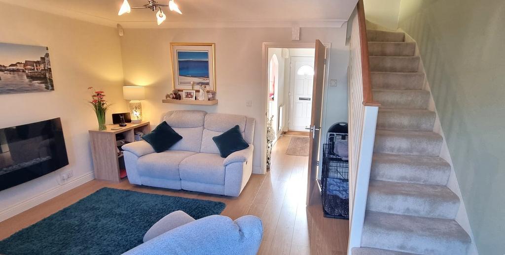 Woodlands, BexhillonSea, TN39 2 bed semidetached house £329,950