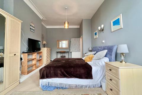 2 bedroom apartment for sale, Park Road, Bexhill-on-Sea, TN39