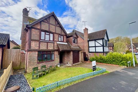 4 bedroom detached house for sale, Oakfield Way, Bexhill-on-Sea, TN39
