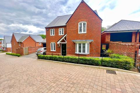 4 bedroom detached house for sale, Levetts Wood, Bexhill-on-Sea, TN39