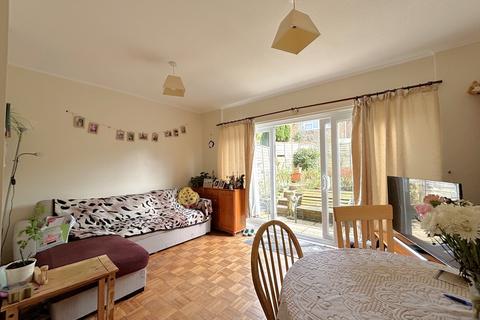7, Ocklynge Priory Peartree Lane, Bexhill-on-sea, TN39 4PD