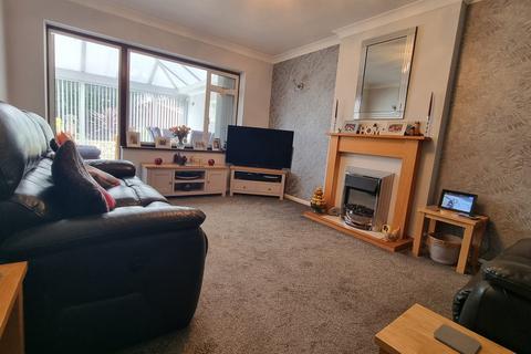 2 bedroom detached bungalow for sale, Penhurst Drive, Bexhill-on-Sea, TN40