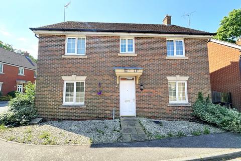 4 bedroom detached house to rent, Woodlands, Bexhill On Sea, TN39