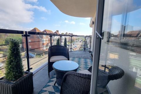 3 bedroom apartment for sale, Sea Road, Bexhill-on-Sea, TN40