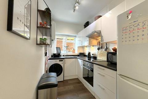 Flat 1, 12 Cranfield Road, Bexhill-on-sea, TN40 1QB