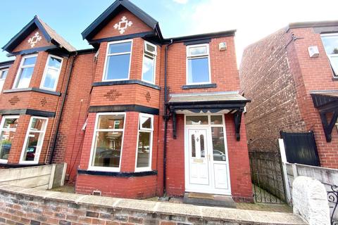 3 bedroom semi-detached house to rent, Newport Road, Manchester M21
