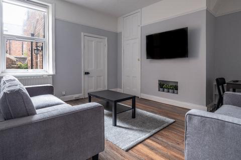 2 bedroom ground floor flat to rent, Coniston Avenue, Newcastle Upon Tyne NE2