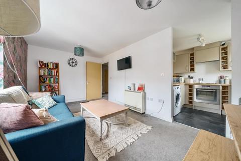 1 bedroom flat for sale, Harvest Grove,  Witney,  OX28