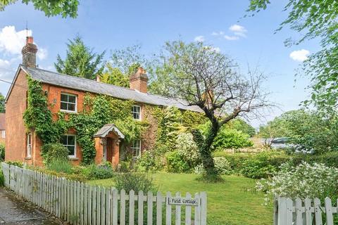 4 bedroom semi-detached house for sale, High Street, Meonstoke, Southampton, Hampshire, SO32