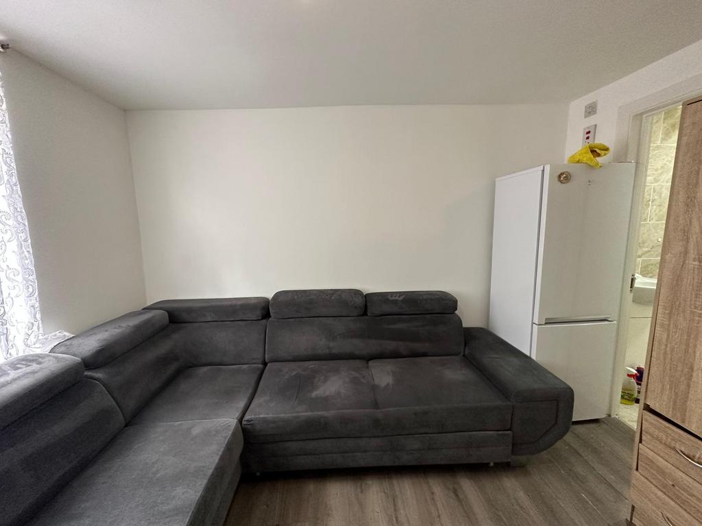 Studio Flat For Rent in Tottenham N17