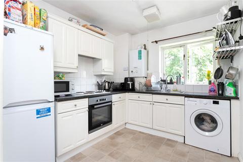 28 Shalbourne Square, London, E9 5JN