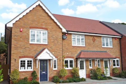 2 bedroom semi-detached house to rent, Bushnell Place, Maidenhead, Berkshire, SL6