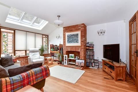 2 bedroom semi-detached house for sale, Best Lane, Canterbury, Kent