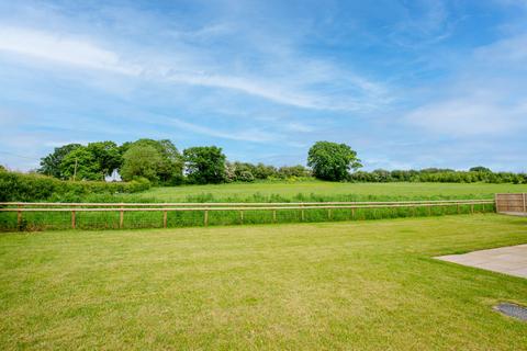 5 bedroom detached house for sale, Orchard Court, Bromyard HR7