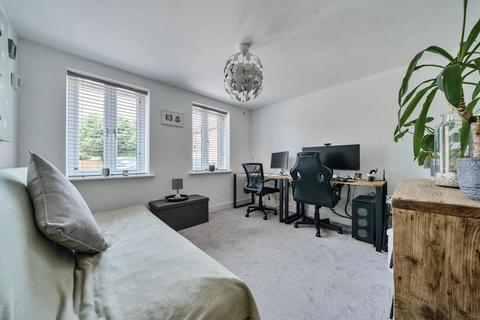 2 bedroom flat for sale, Old Orchard Court,  Witney,  OX28