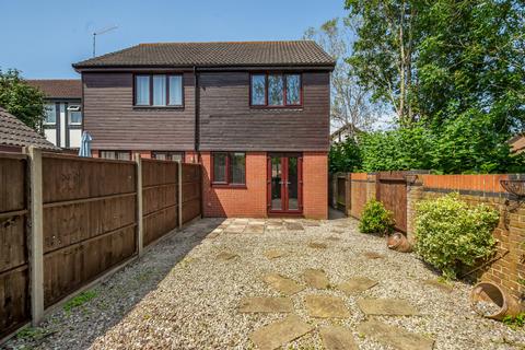 36 Windmill Field, Windlesham, GU20 6QD