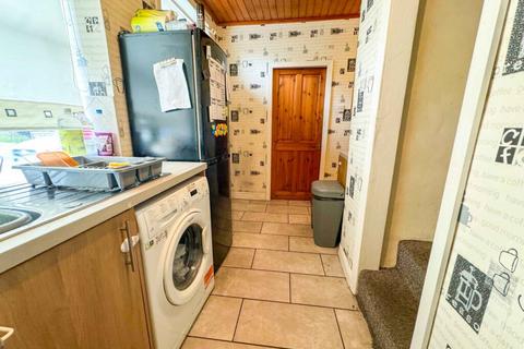 2 bedroom terraced house for sale, Newchurch Road, Bacup, Rossendale