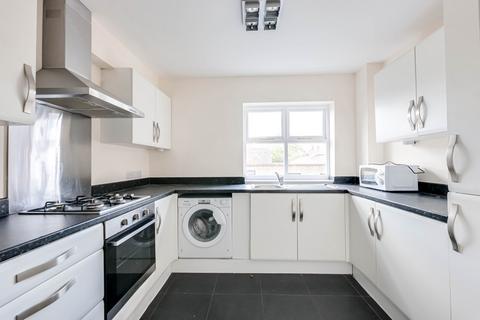 2 bedroom apartment for sale, West Street, Rochford, SS4