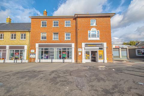 2 bedroom apartment for sale, West Street, Rochford, SS4