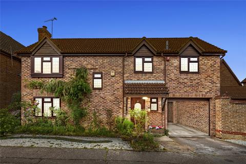 4 bedroom detached house for sale, Chuzzlewit Drive, Newlands Spring, Essex, CM1