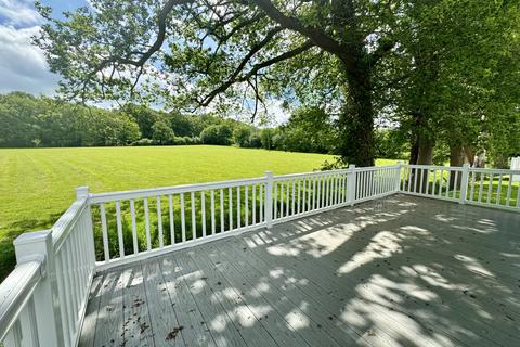 2 bedroom lodge for sale, Ashford, Kent, TN27