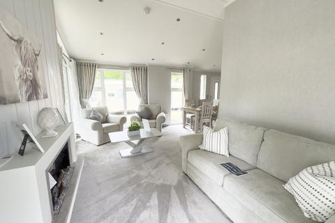 2 bedroom lodge for sale, Ashford, Kent, TN27